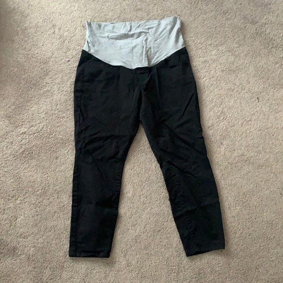 Black Maternity Jeans - cropped bottoms - Picture 1 of 1
